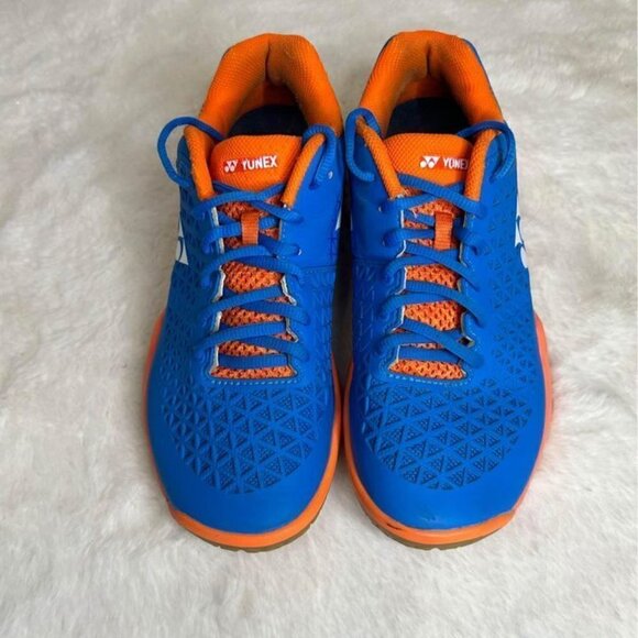 Woman’s YONEX badminton non marking/skidding court shoes. Size 9. Excellent cond - Picture 7 of 10